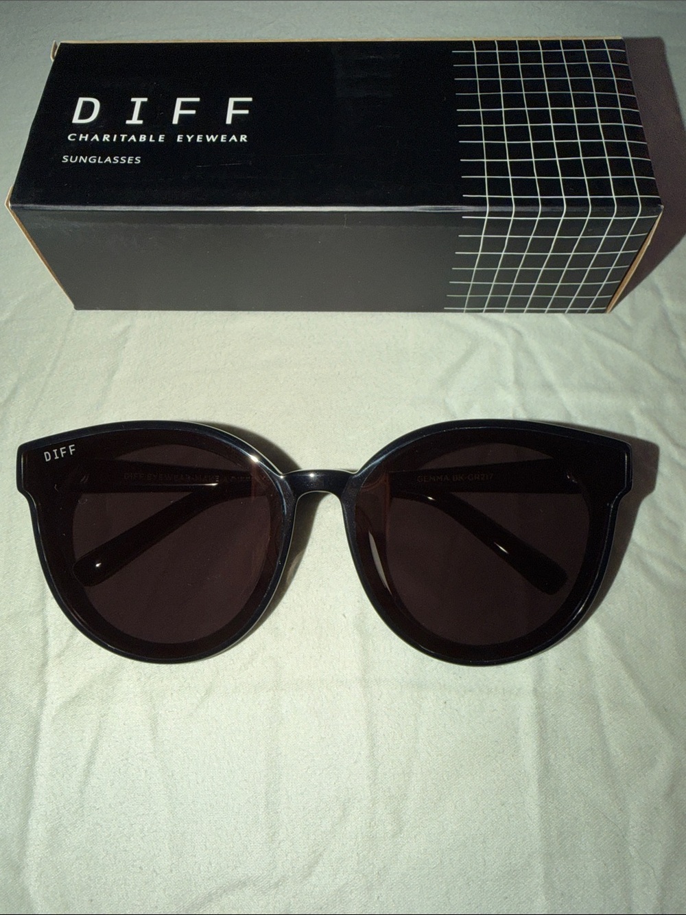 NEW DIFF GEMMA Black Women's Sunglasses